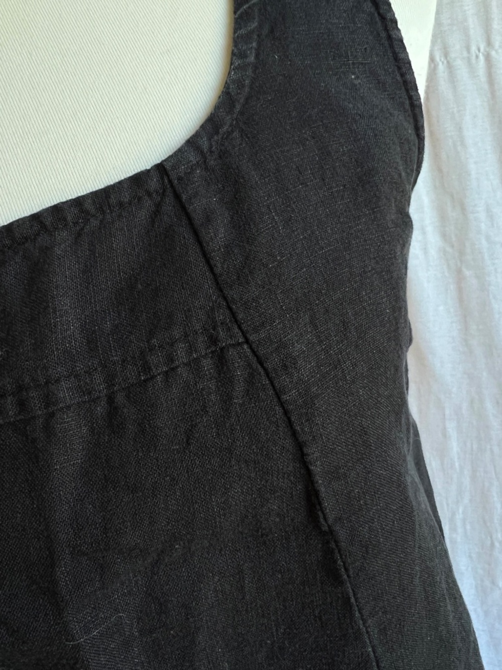 Eva|Tralala Black Sleeveless Linen Dress - Scoop Neck - Picture 3 of 7